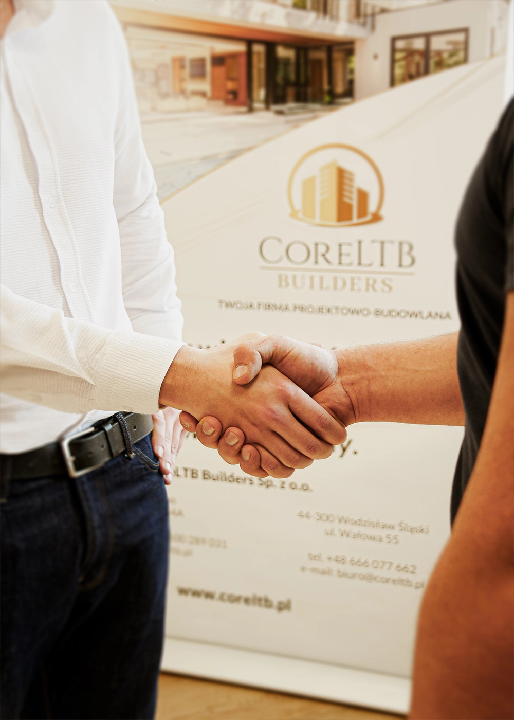 Inspektor nadzoru CoreLTB weryfikujący zbrojenie fundamentów z projektem konstrukcyjnym